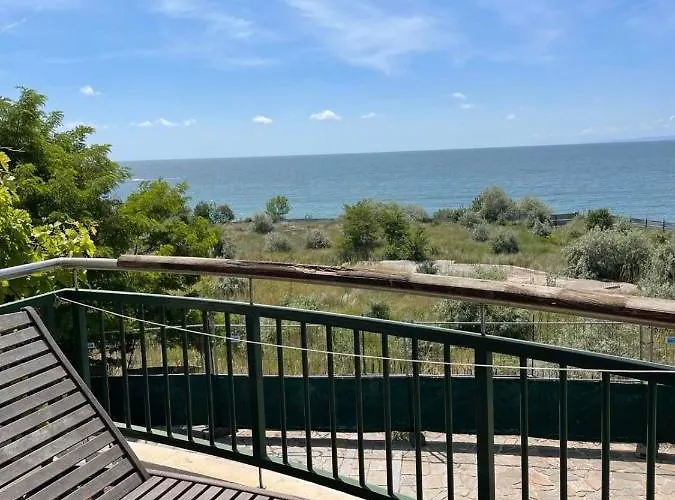 Private In Emerald Aparthotel 4*