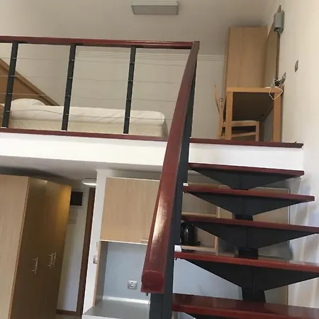 Private In Emerald Aparthotel *
