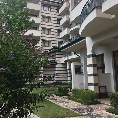 Ξενοδοχείο με διαμερίσματα Private In Emerald 4*