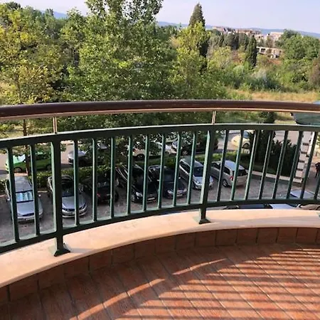 Ξενοδοχείο με διαμερίσματα Private In Emerald Ράβντα