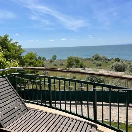 Private In Emerald Апартхотел 4*