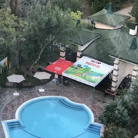 Private In Emerald Ράβντα